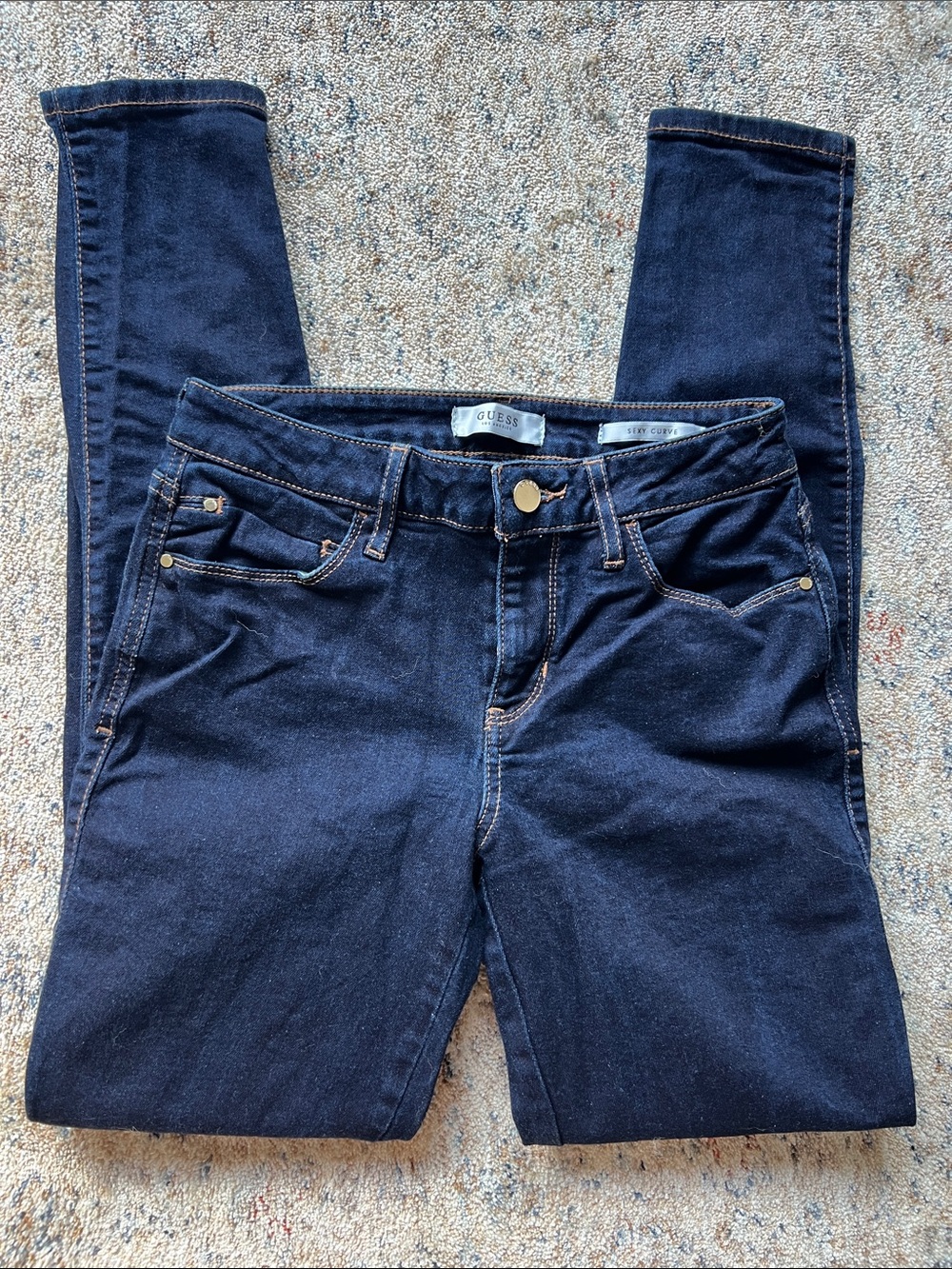 GUESS Women's Dark Wash Skinny Jeans